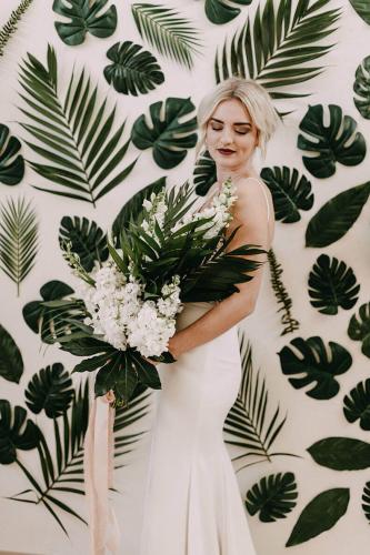 tropical bouquet modern bride