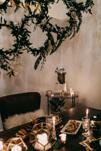 romantic candle lit wedding modern table